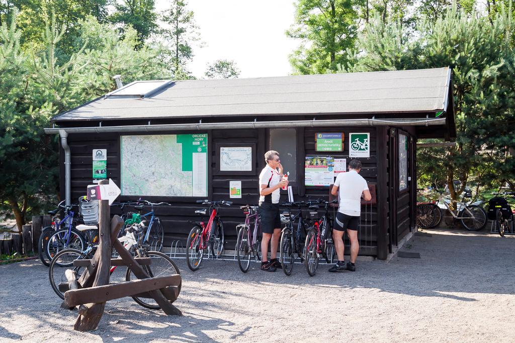 Turisticka Ubytovna Cakle Ústí nad Orlicí Eksteriør billede